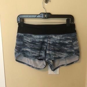 Lululemon black & blue shorts sz 4